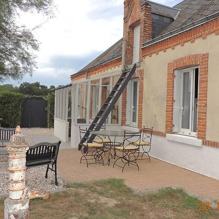 Gite Le Bercail Mur-de-Sologne エクステリア 写真